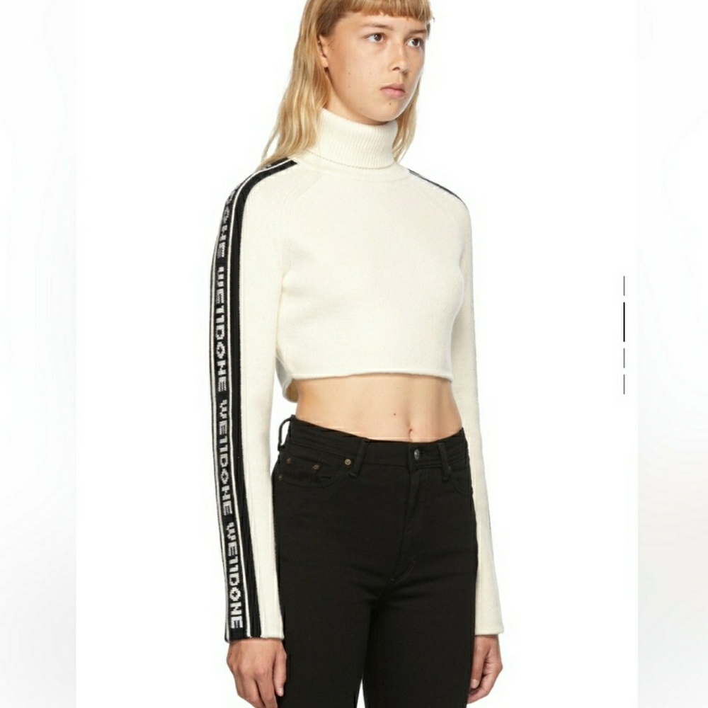 We11done White Cropped Sweater Turtleneck - Jacquard Logo Detail Along Arm